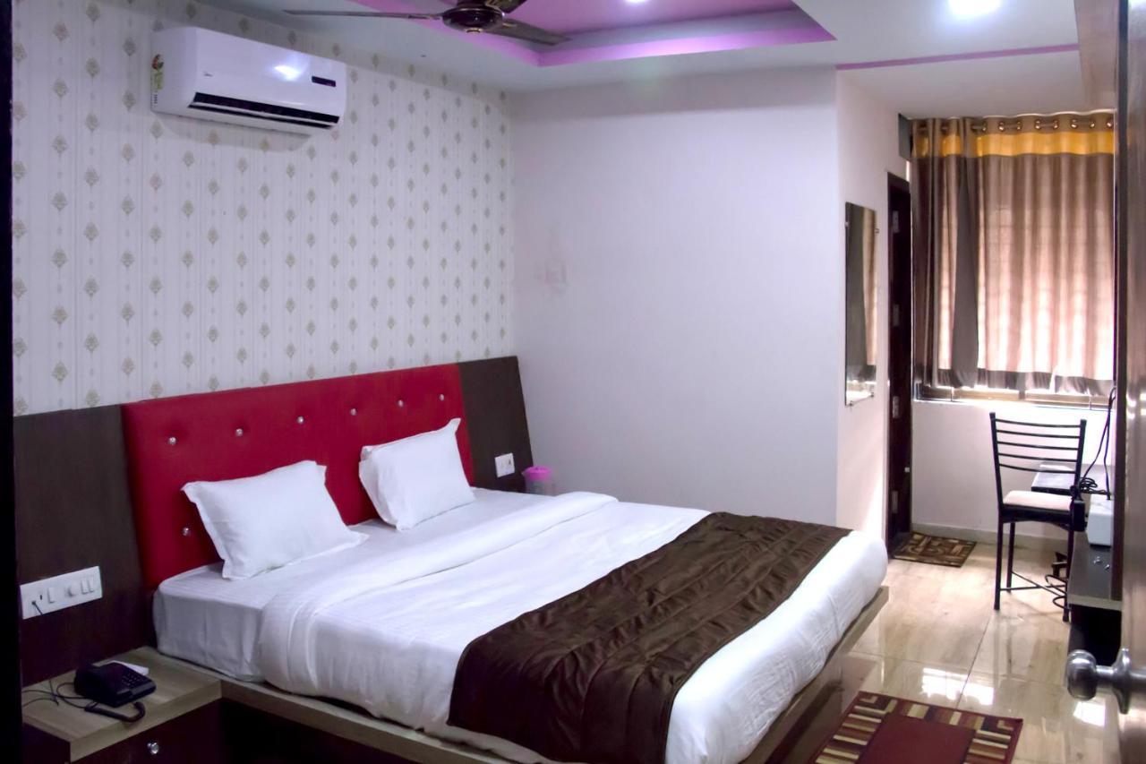 Ratlām Hotel Shree Palace And Restaurant المظهر الخارجي الصورة
