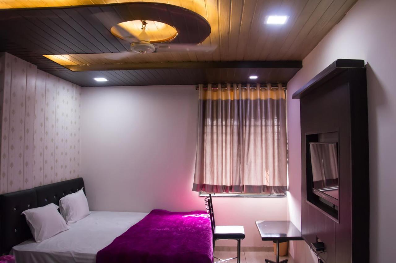 Ratlām Hotel Shree Palace And Restaurant المظهر الخارجي الصورة